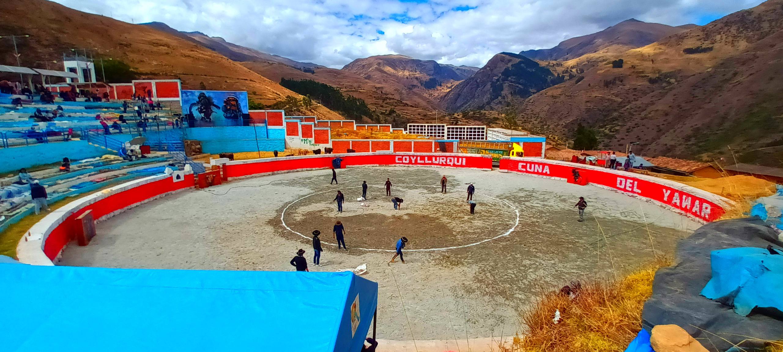 Plaza de Armas de Coyllurqui